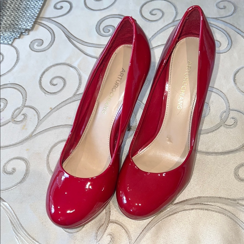 Arturo Chiang Red Patent Leather Heels